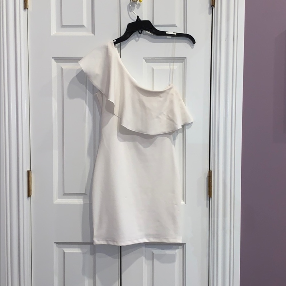 (3/$30) White Bodycon One Shoulder Dress!